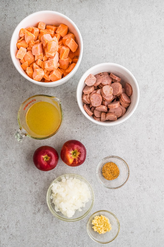 Ingredients to make sweet potato breakfast bowl. 