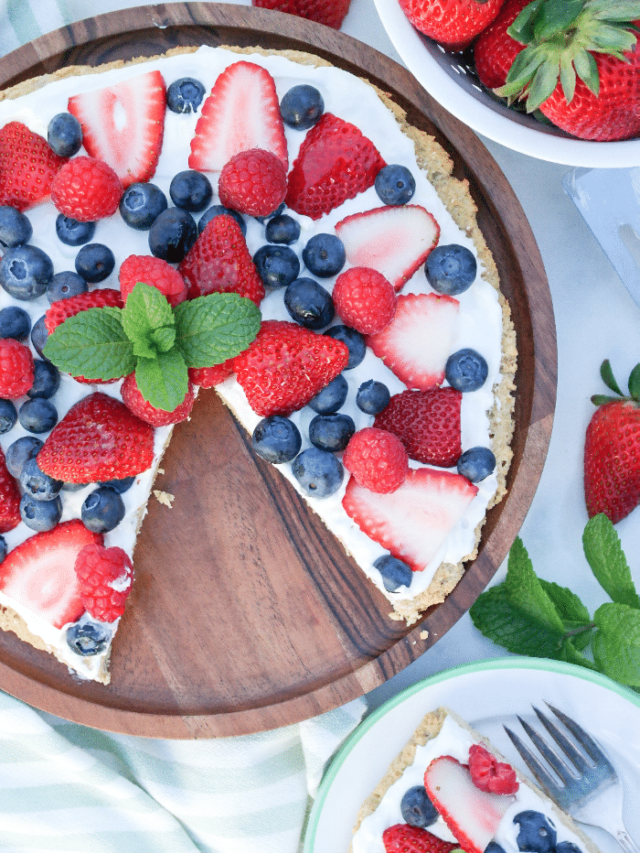 KETO FRUIT PIZZA STORY • The Foodie Affair