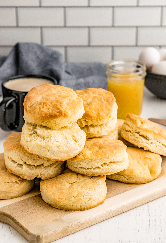 Easy Homemade Buttermilk Biscuits