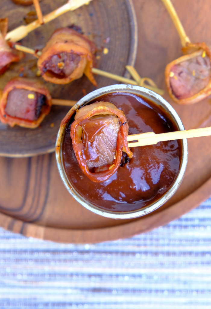 BBQ sauce dip with bacon and steak.