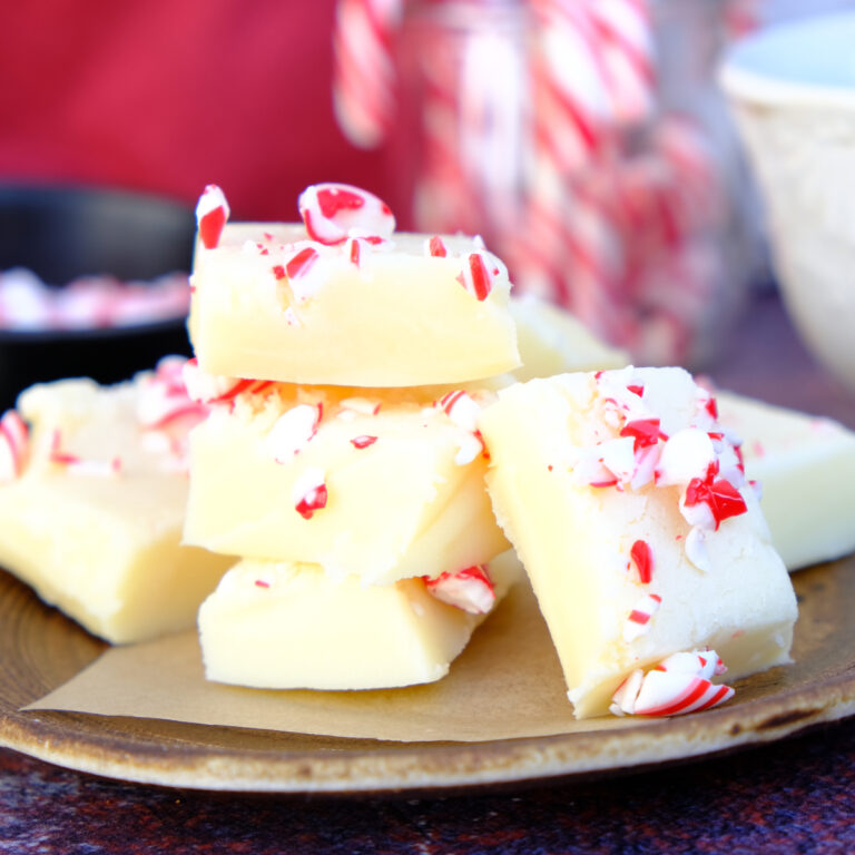 Easy White Chocolate Peppermint Fudge Recipe