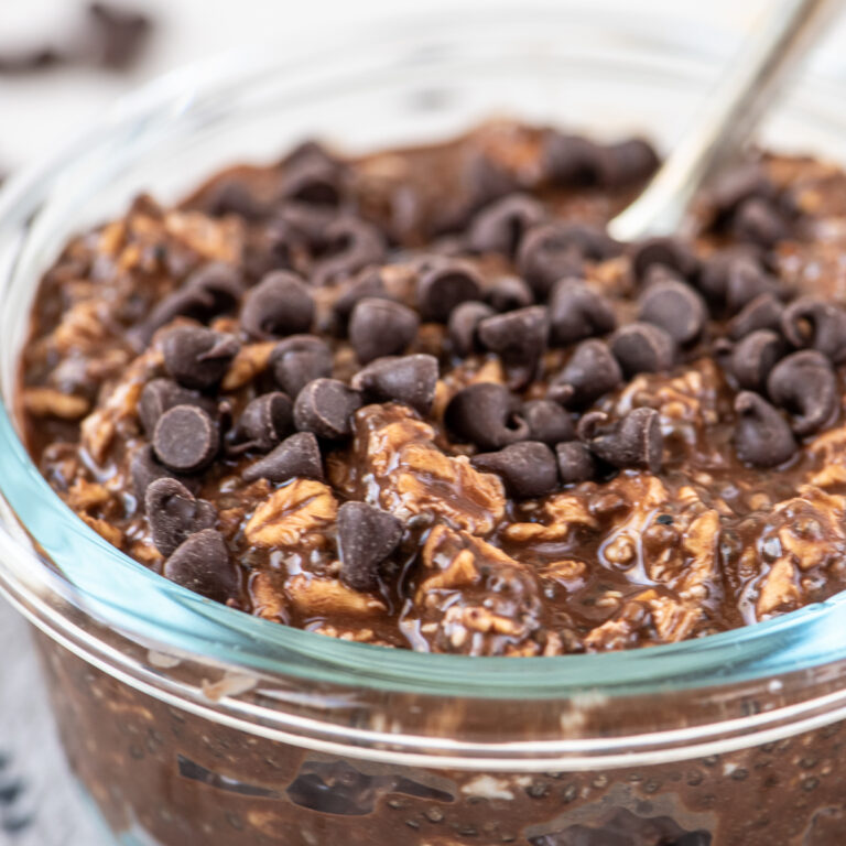 Easy Chocolate Overnight Oats