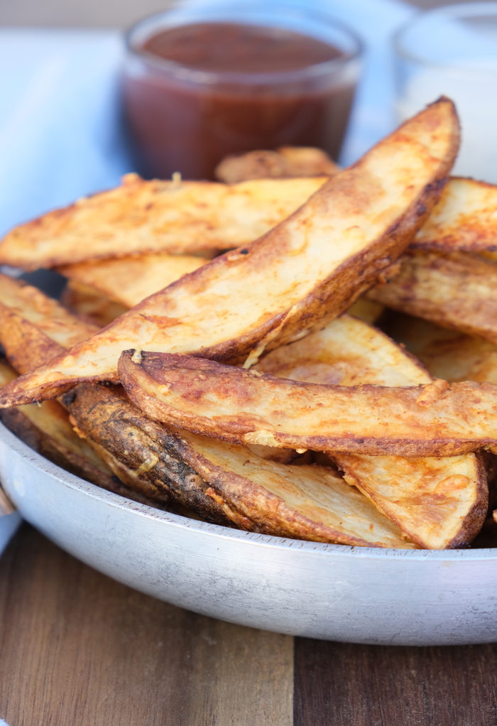 Cooked potatoes in a small serving dish ready to eat. 