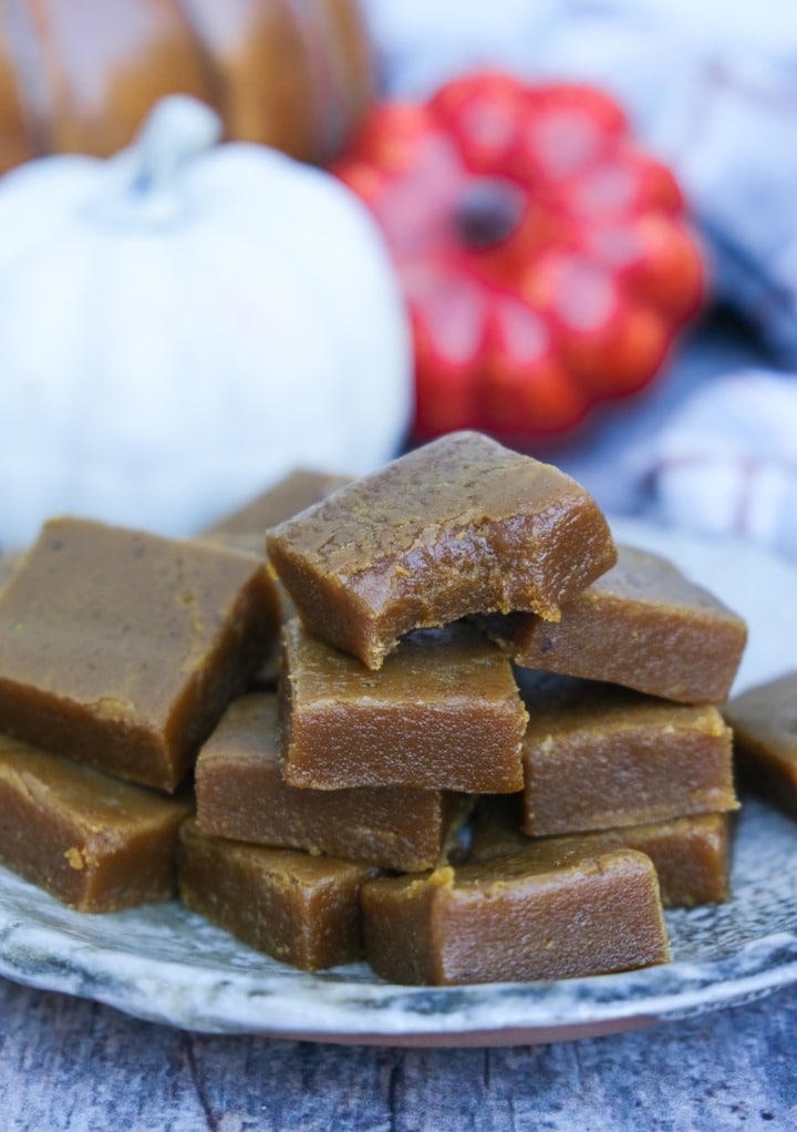 Small squares of fudge on a serving plate. 