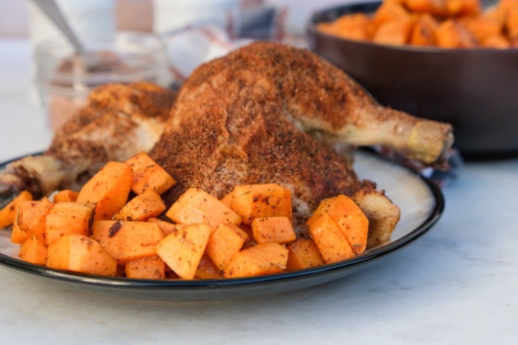 Dinner plate with vegetables and chicken. 