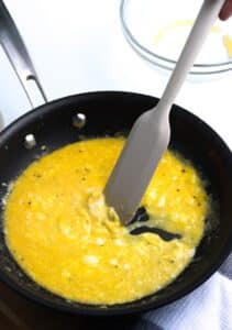 Easy Healthy Scrambled Eggs Recipe - The Foodie Affair