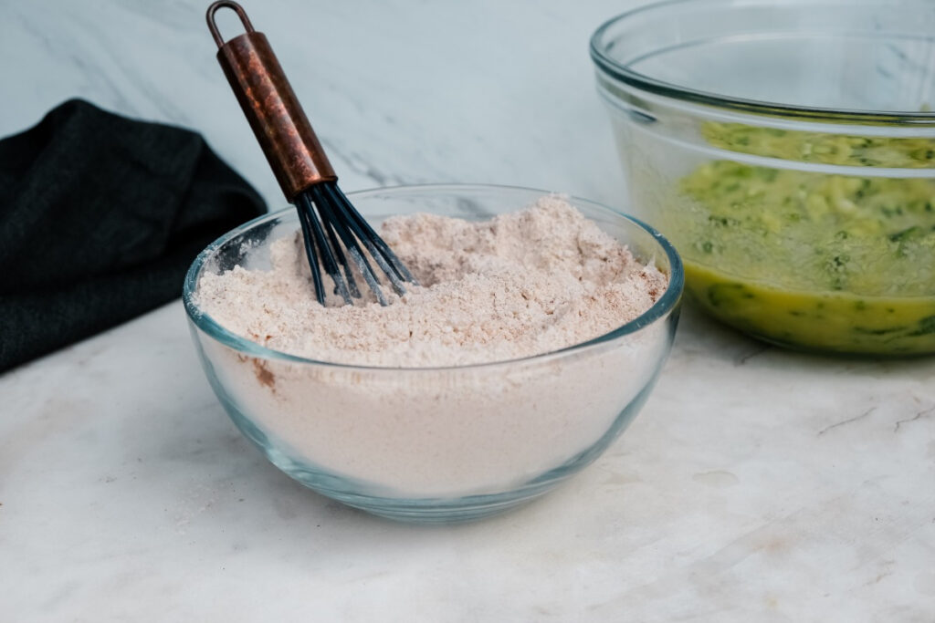 Flour mix for quick bread with zucchini. 