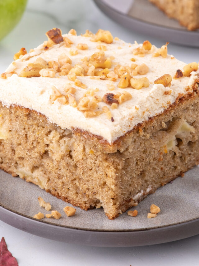 Homemade Easy Apple Spice Cake Recipe Story