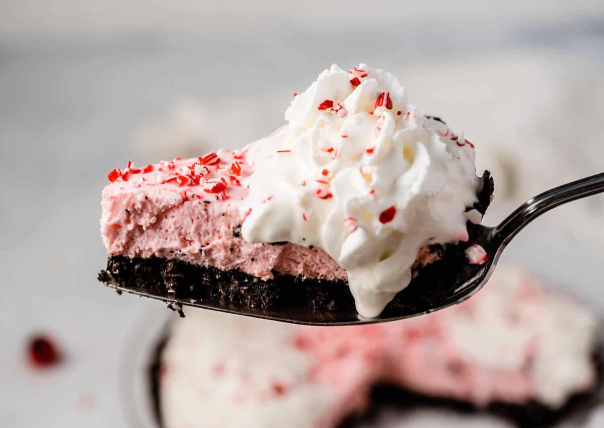 Slice of peppermint pie on a plate.