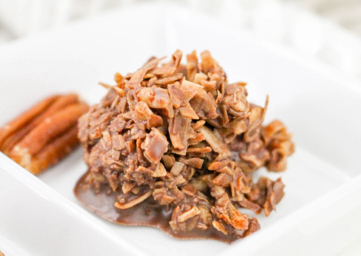 Keto coconut cluster on a plate.