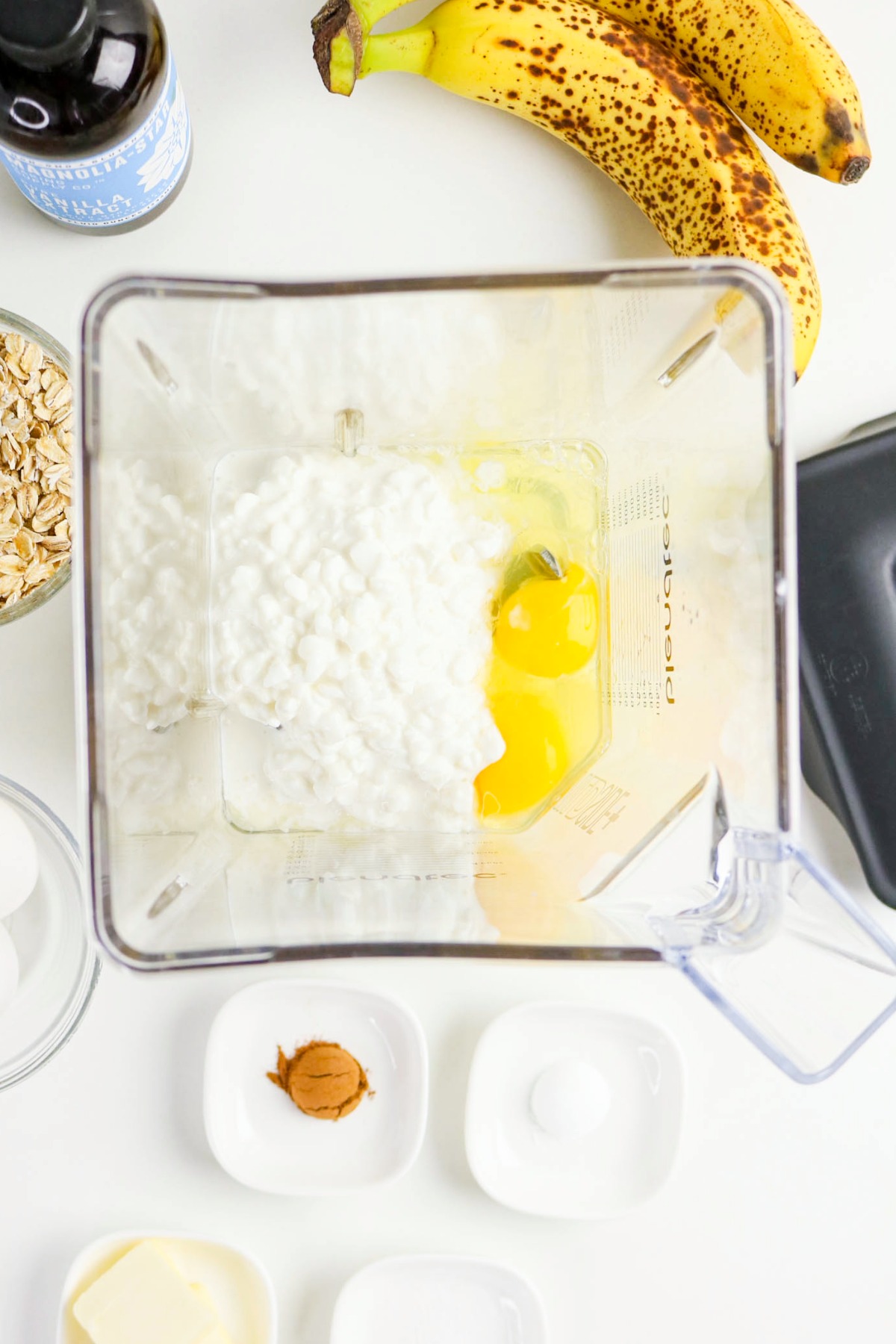 Cottage cheese and eggs in a blender.