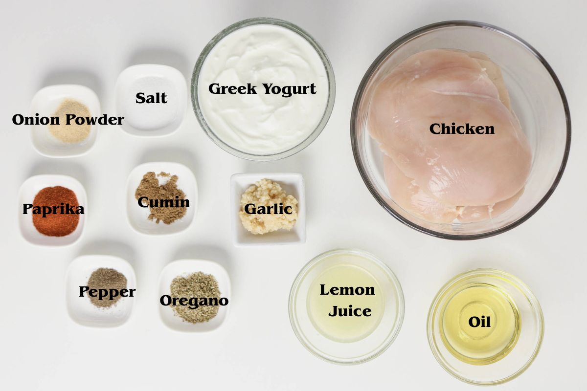 Ingredients to make chicken with greek yogurt.